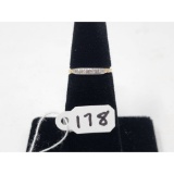 1.3g 14k Yellow Gold/Diamond Size 4 1/2