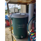 Drink cooler w/ cup holder.