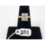 4.6 14k Yellow Gold/Lab Created Diamond Size 5 1/2