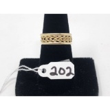 2.1g 10k Yellow Gold. Made in Peru. Size 7