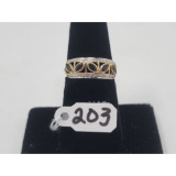 2.3g 10k Yellow Gold/Saphire Size 7