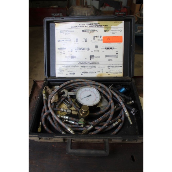 Fuel injector cleaner