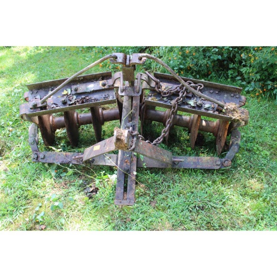 Two gange, 3 PTH, cutting harrows