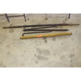4 pry bars and one manual hoisting bar