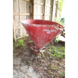 Walton fertilizer spreader