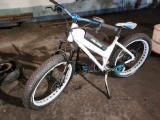 Polaris Electric Bike and a Scooter. No Battery.