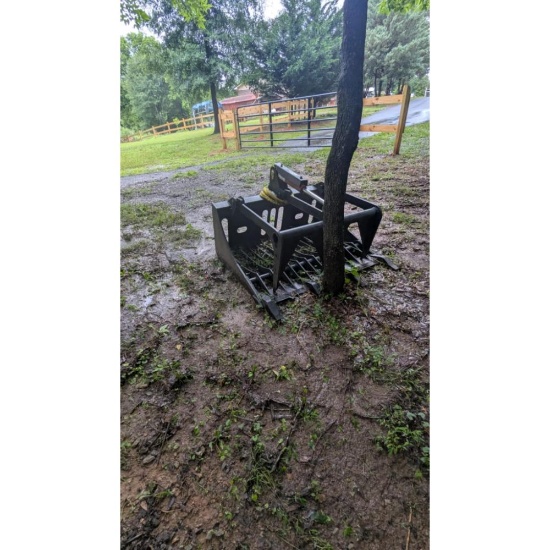 New 47in Wildcat Grapple Bucket.