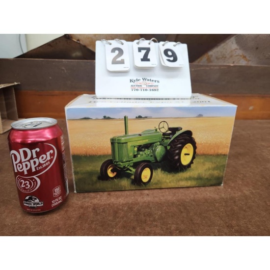 John Deere 60 1:16 Scale