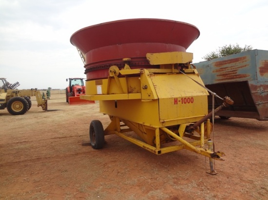 1984 Haybuster H-1000 Bale Grinder