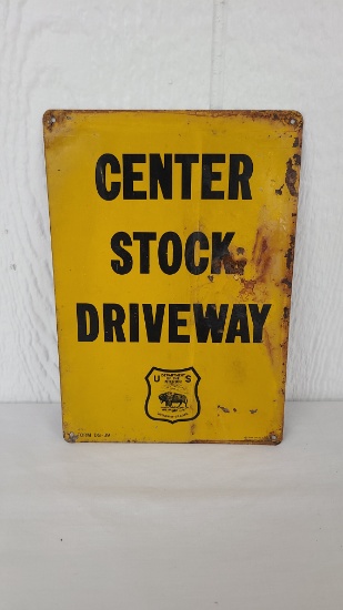 U.S. Center Stock Driveway Sign