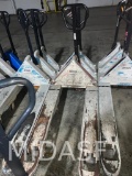 Standard pallet jacks by Crown