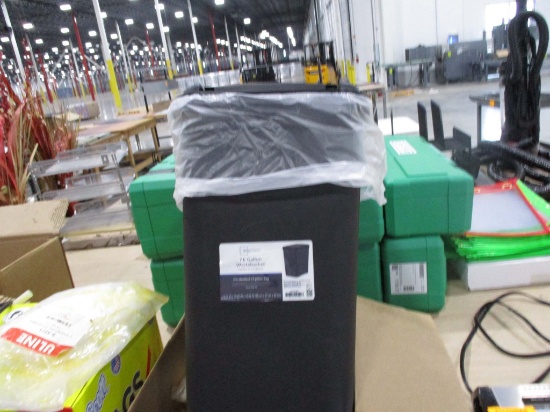 A Lot Of 2 - Mainstays 7.6 Gallon Waste Baskets - Lid Pops Up