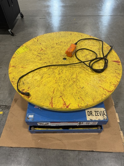 Lift Table 3,000lb Portable Hydraulic Scissor Lift Parts or repair only.