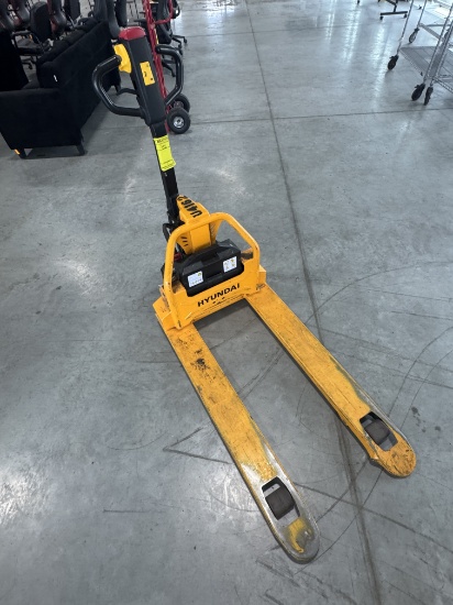 Electric Pallet Jack, 3000 lbs Capacity, Small Footprint