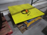 Pneumatic 3000lb Auto Pallet Positioner