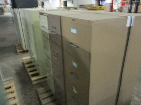 A Lot Of 3 - 4 Drawer File Cabinets - Tan