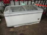Aht - 6ft Coffin Type Reach In Freezer