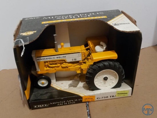 Ertl Minneapolis Moline G750 narrow front tractor, 1/16th scale