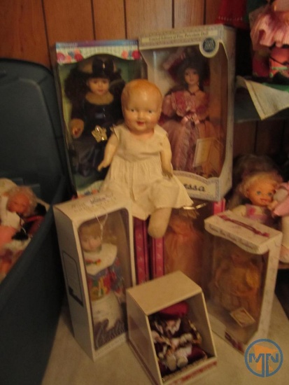(7) dolls in boxes and other baby doll, some porcelain