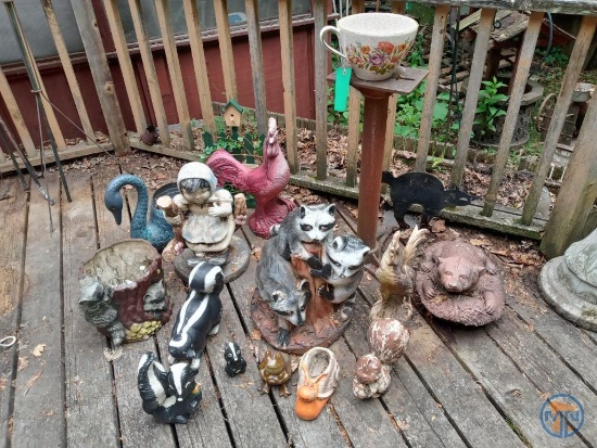 Garden statues, metal stand and planters