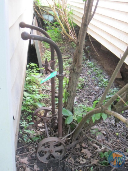 2-wheel cart on steel wheels
