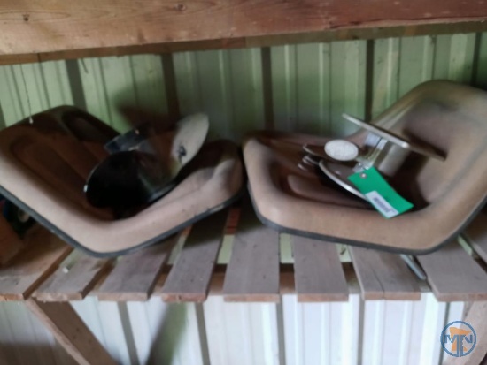(2) Boat seats, swivel bracket, and 3-prop blade