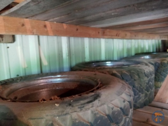 (4) Dune Digger L60-15 tires on 5-bolt rims