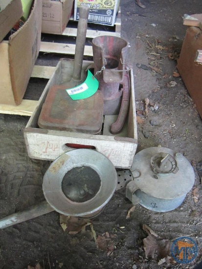 Primus gas camp stove (missing parts) with case, oil lamp base, cistern pump, Avero-Cillero lantern