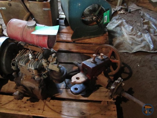 Small engine and pulley