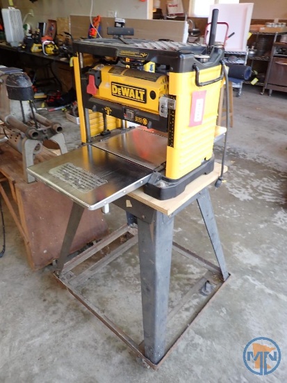 DeWalt DW733 portable planer on rolling stand, 12-1/2" thickness