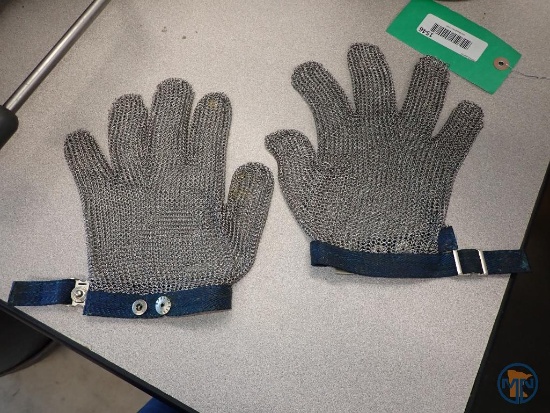 Saf-T-Gard chain-mail glove, size large (blue)