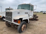 Mack Day Cab Truck Tractor