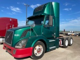 2009 Volvo Day Cab Truck Tractor