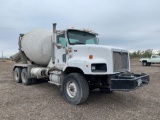 2002 International 5600i Concrete Mixer Truck