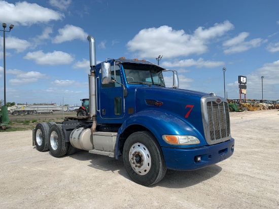 2010 Peterbilt 386 Day Cab Truck Tractor