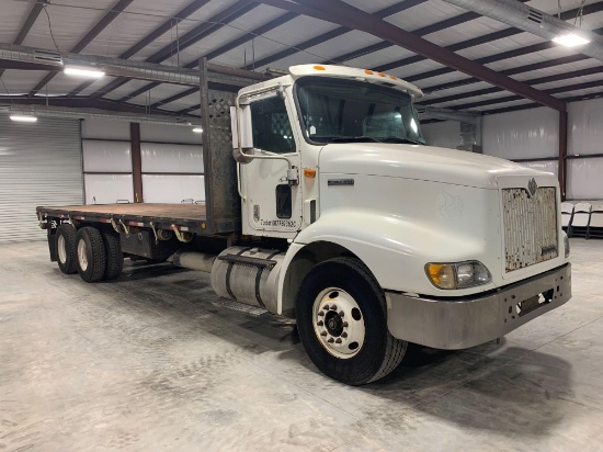 2000 International 9100i 6x4 Flat Bed Truck
