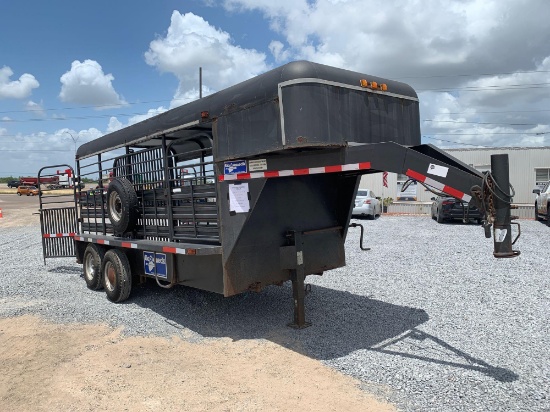 1999 Gooseneck Livestock Trailer