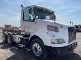 2009 Volvo D11 Day Cab Truck