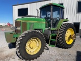 John Deere 7800 Farm Tractor