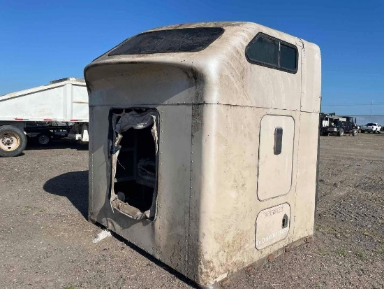 Sleeper Truck Tractor Cab