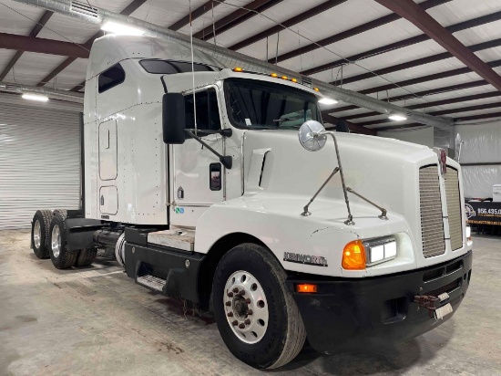 2006 Kenworth T600 Sleeper Truck Tractor