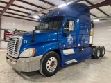 2014 Freightliner Cascadia Sleeper Truck Tractor