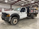 2007 Ford F450 XL Super Duty Flatbed Truck