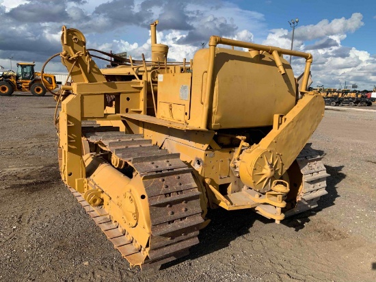 Caterpillar 561Crawler Pipelayer