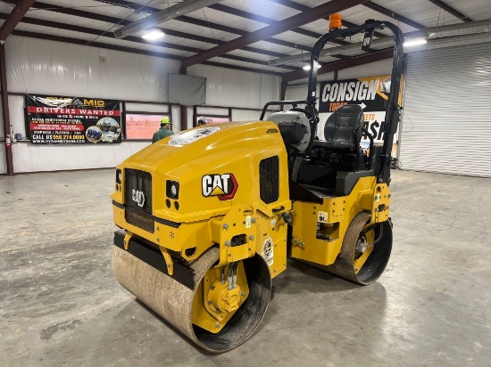2021 Caterpillar CB2.7GC ...Tandem Vibratory Roller
