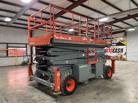 2015 Skyjack SJ9250RT 50 Foot Rough Terrain Scissor Lift with Outriggers