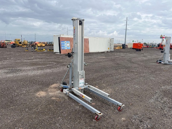 2018 Genie SLC24 Superlift Contractor 24 Foot Reach Material Lift