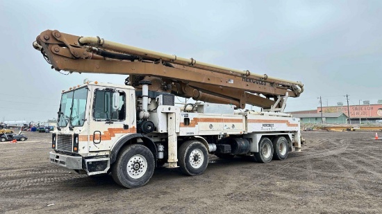 2005 Mack MR688S Schwing Concrete Pump Truck