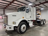 2015 Kenworth T800 Day Cab Truck Tractor