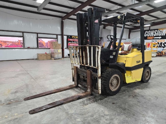 Yale GLP080LJNGBE089 Pneumatic Tire Forklift